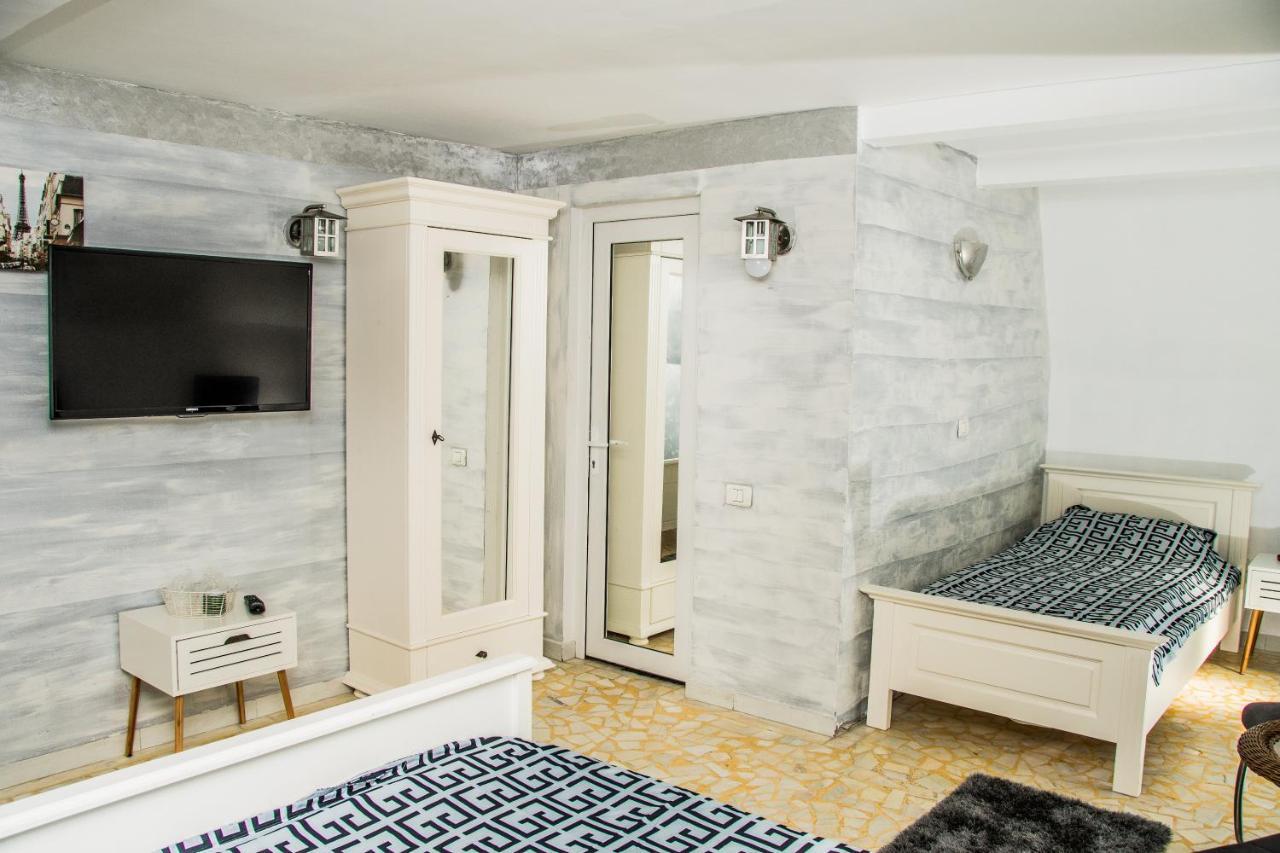La Verde Hotel Iasi Bagian luar foto